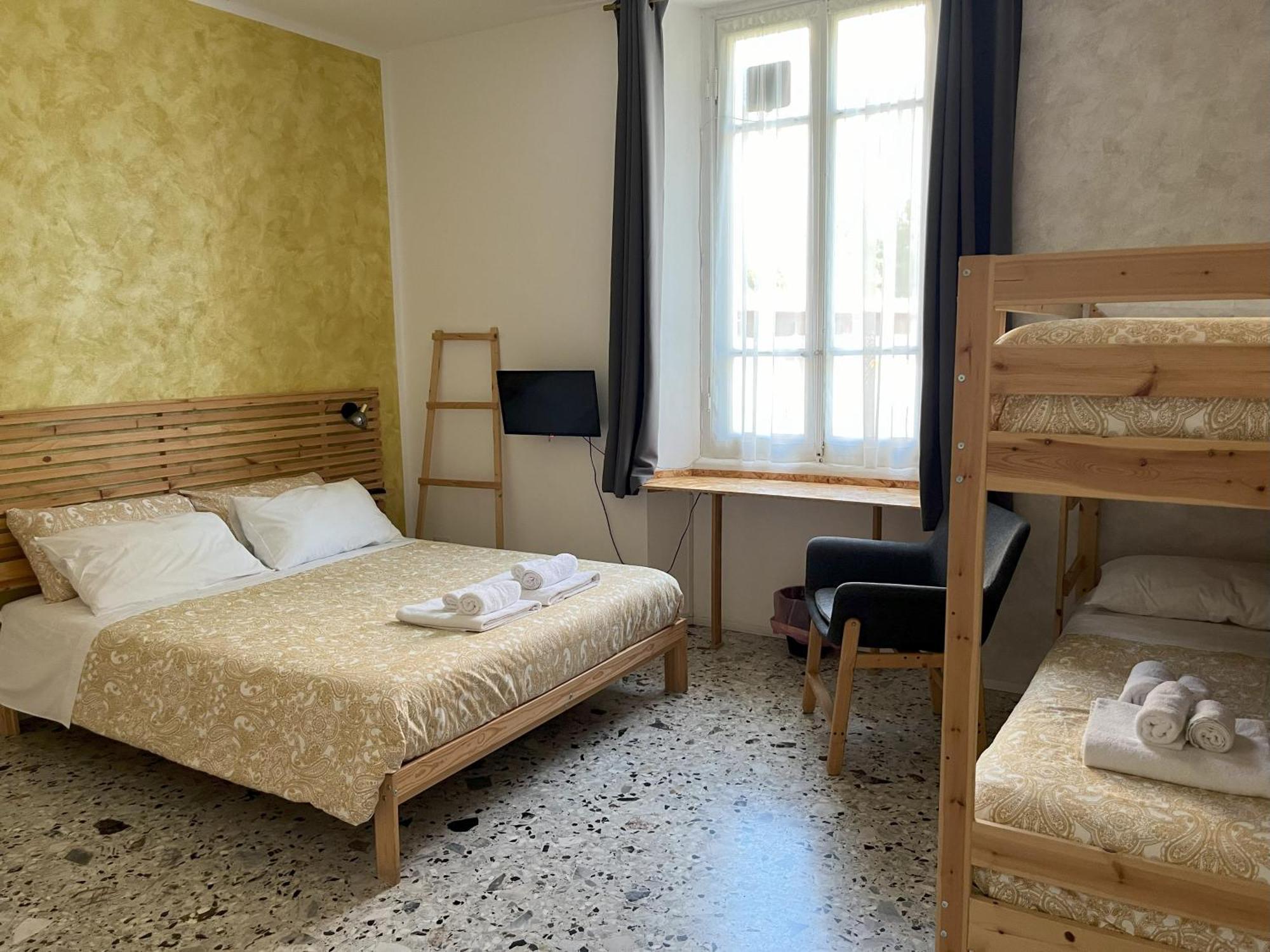 B&B Red House Garlate Zewnętrze zdjęcie