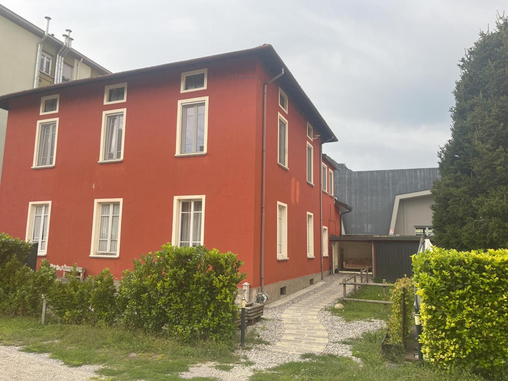B&B Red House Garlate Zewnętrze zdjęcie